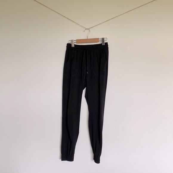 TNA Jogger Pants - Picture 1 of 3